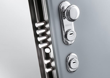 chiusura oscurante e barriera agli insetti