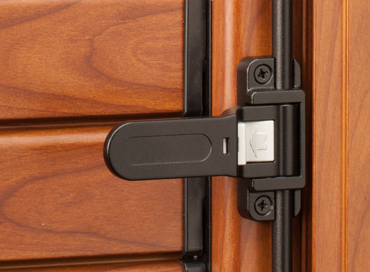 chiusura oscurante e barriera agli insetti